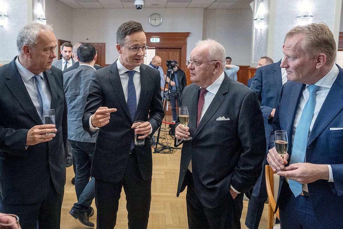 Új repülőközpont Hévízen