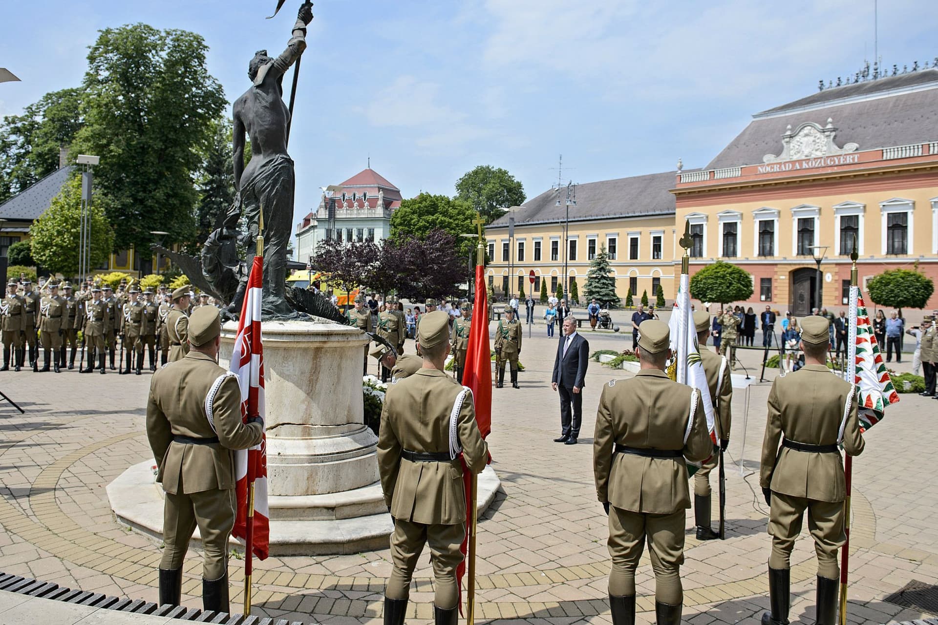 A hősökre emlékeztek