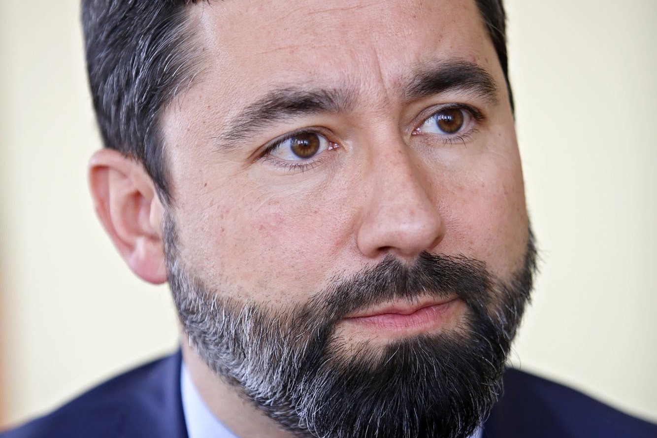 Fidesz: Az ellenzék teljes mellszélességgel beállt a bevándorláspártiak csúcsjelöltje mögé