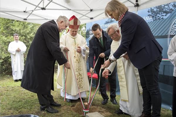 Kásler: A tízparancsolat a legtökéletesebb törvénykönyv