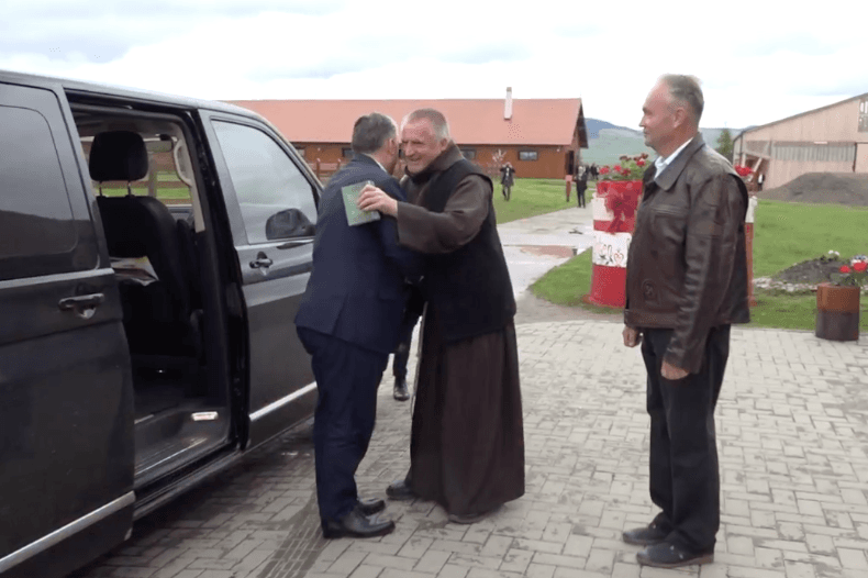Orbán Viktor meglátogatta Böjte Csabát