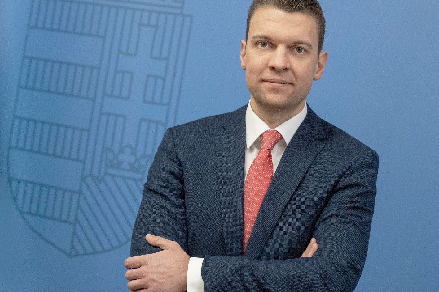 Menczer: Fejlődő pályán van Magyarország