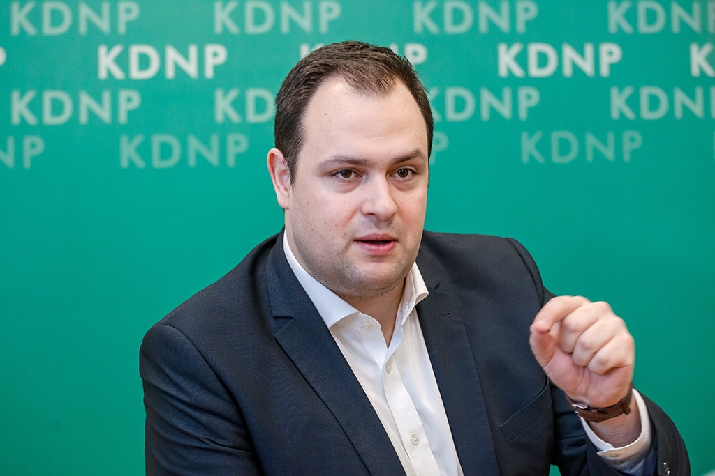 Nacsa Lőrinc: Meg kell akadályozni, hogy ellenzékiek bűnözőket segítsenek