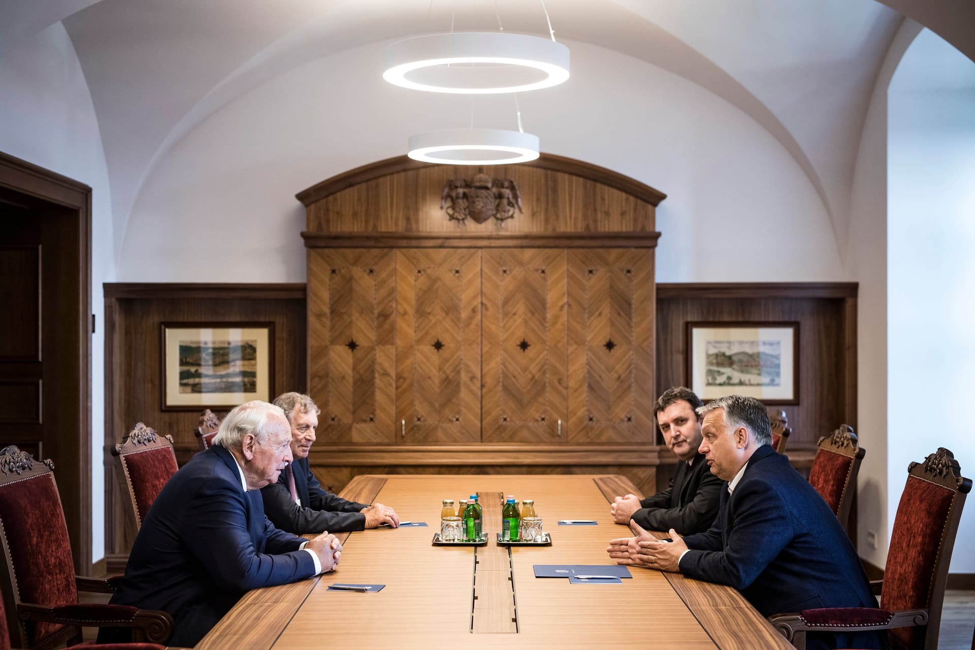 Orbán Viktor a Knorr-Bremse vezetőjével tárgyalt