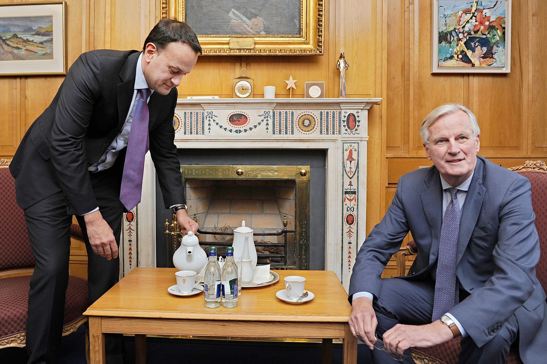 Barnier-re cserélhetik Webert