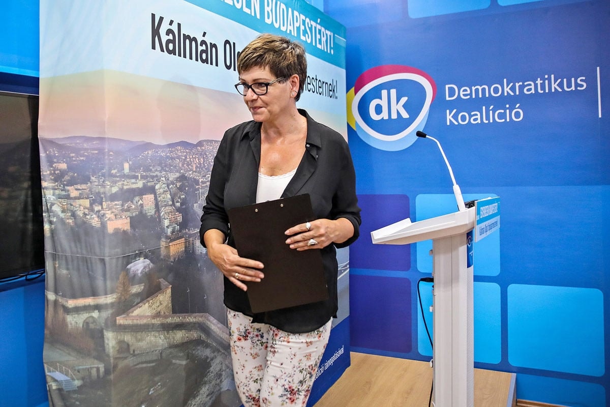 Gyurcsány elhelyezte a Városházán Kálmán Olgát