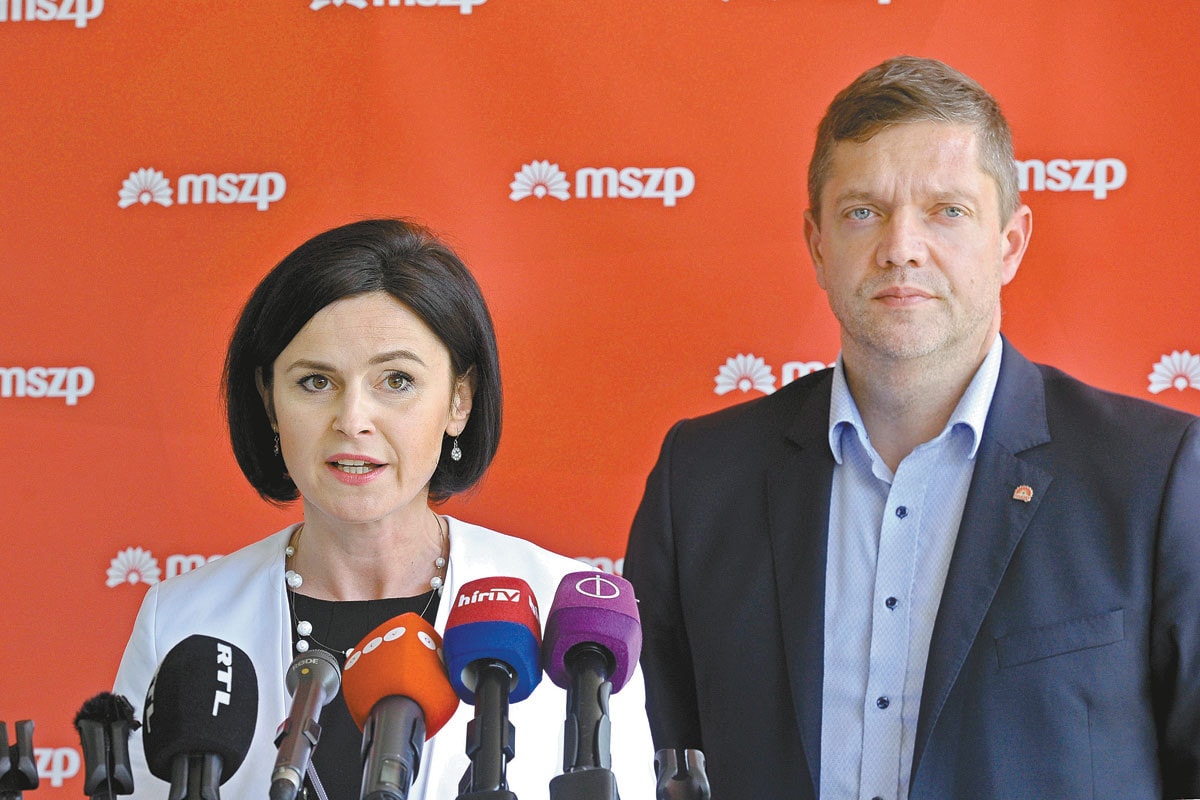 Lejtmenetben az ellenzék