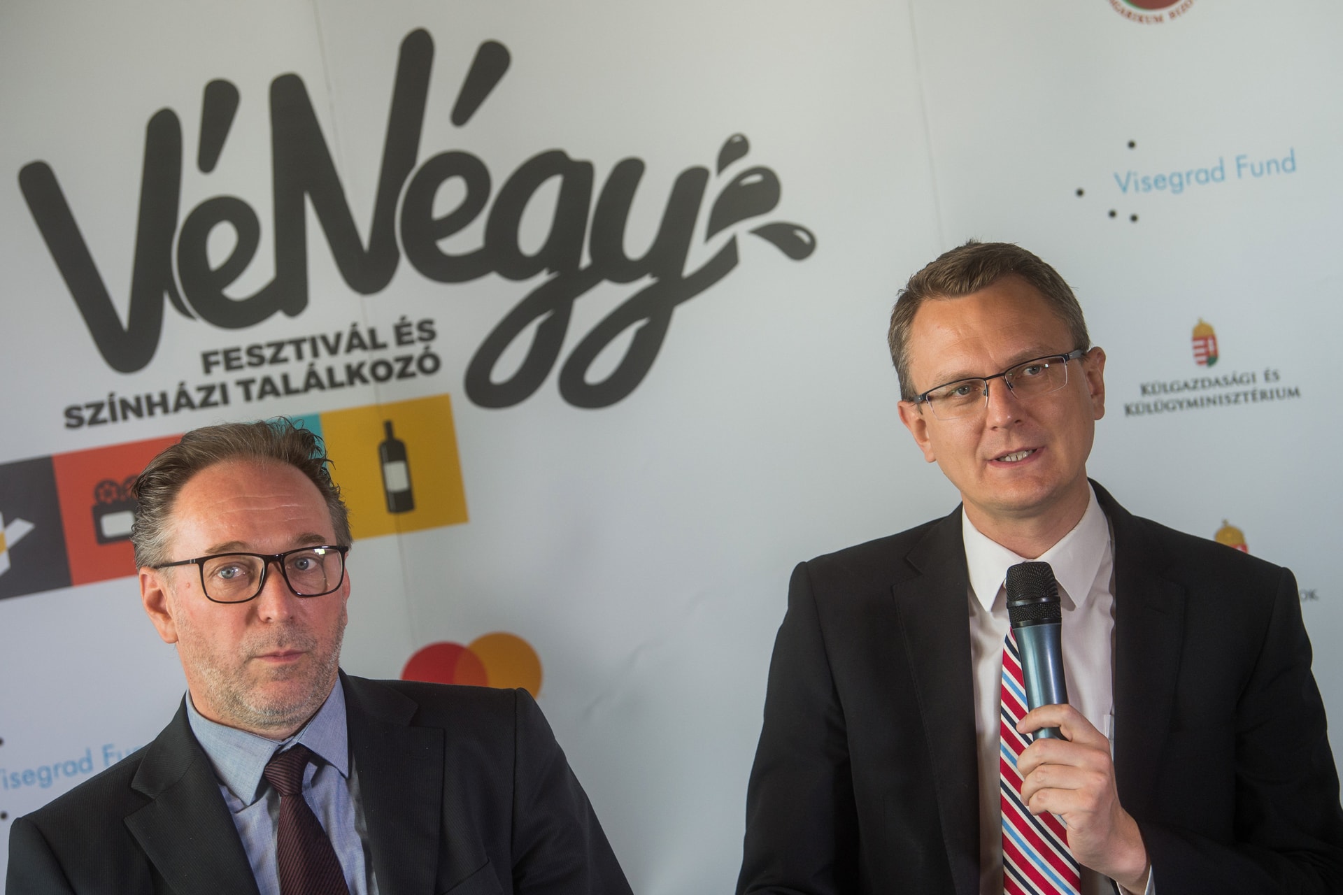 Színházi előadások és koncertek a VéNégy Fesztivál kínálatában