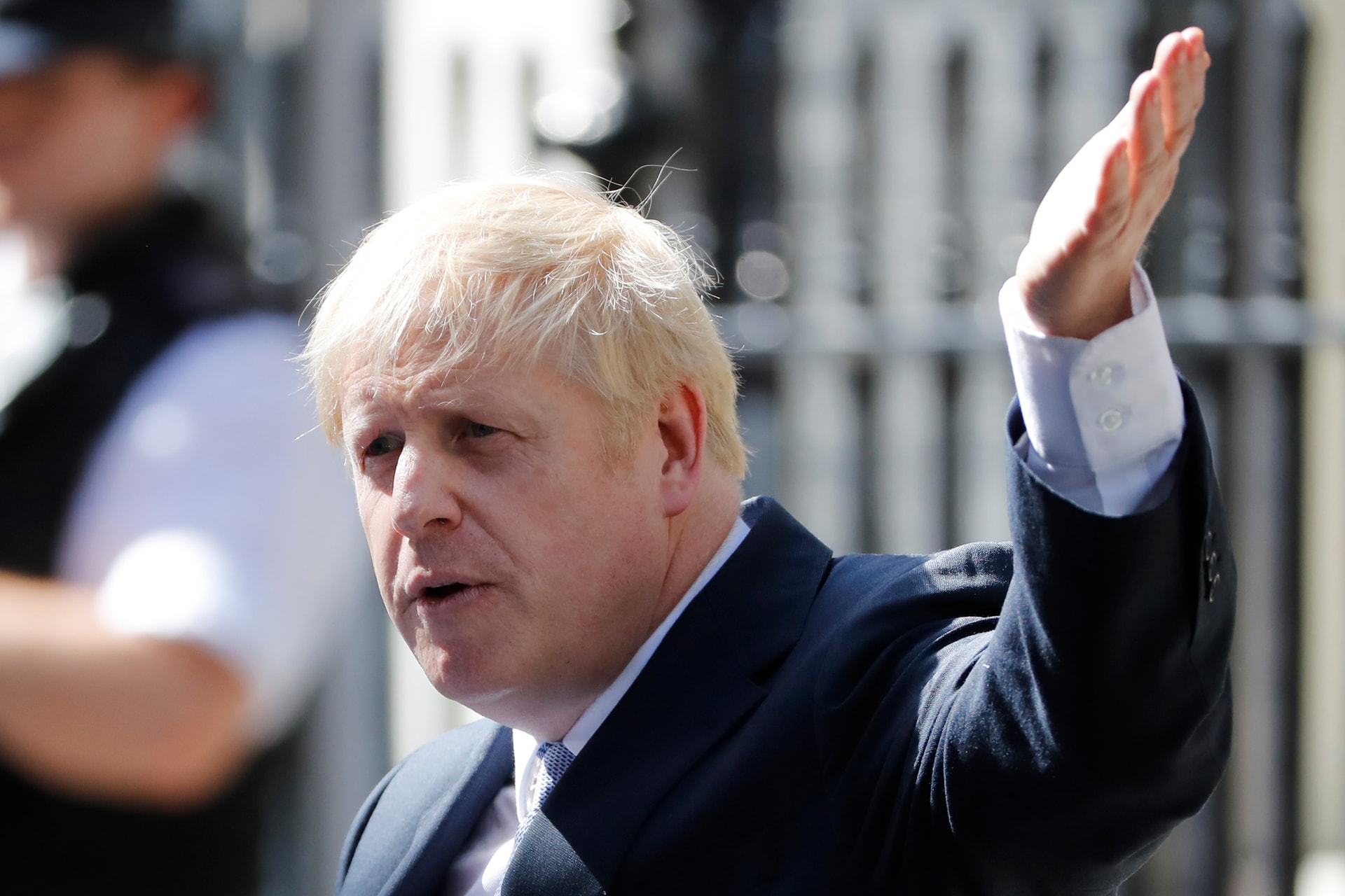 Teljesen átalakítja a kormányt Boris Johnson