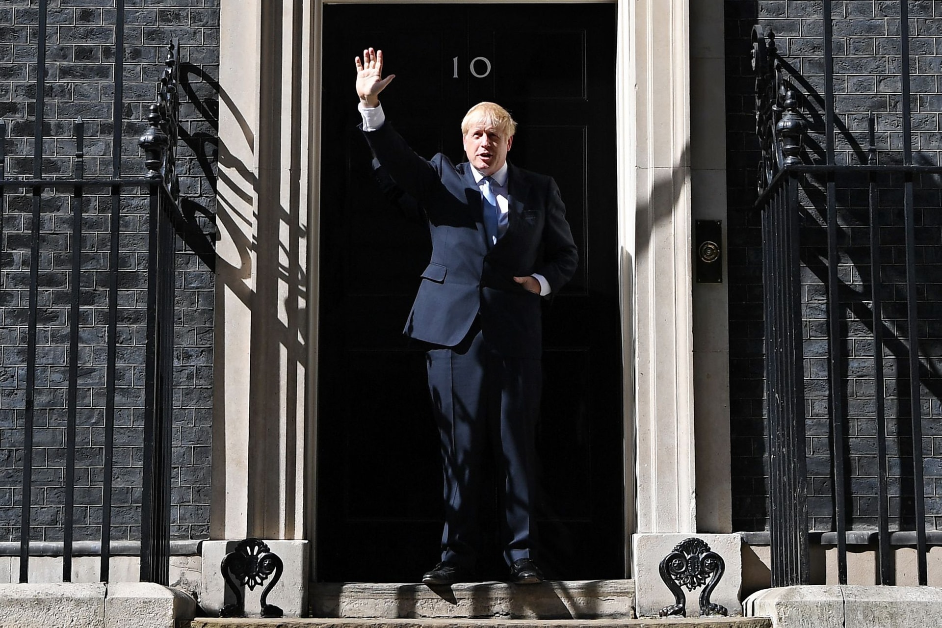 Eddig nyolcan jelentkeztek be a brit Konzervatív Párt vezetői tisztségéért