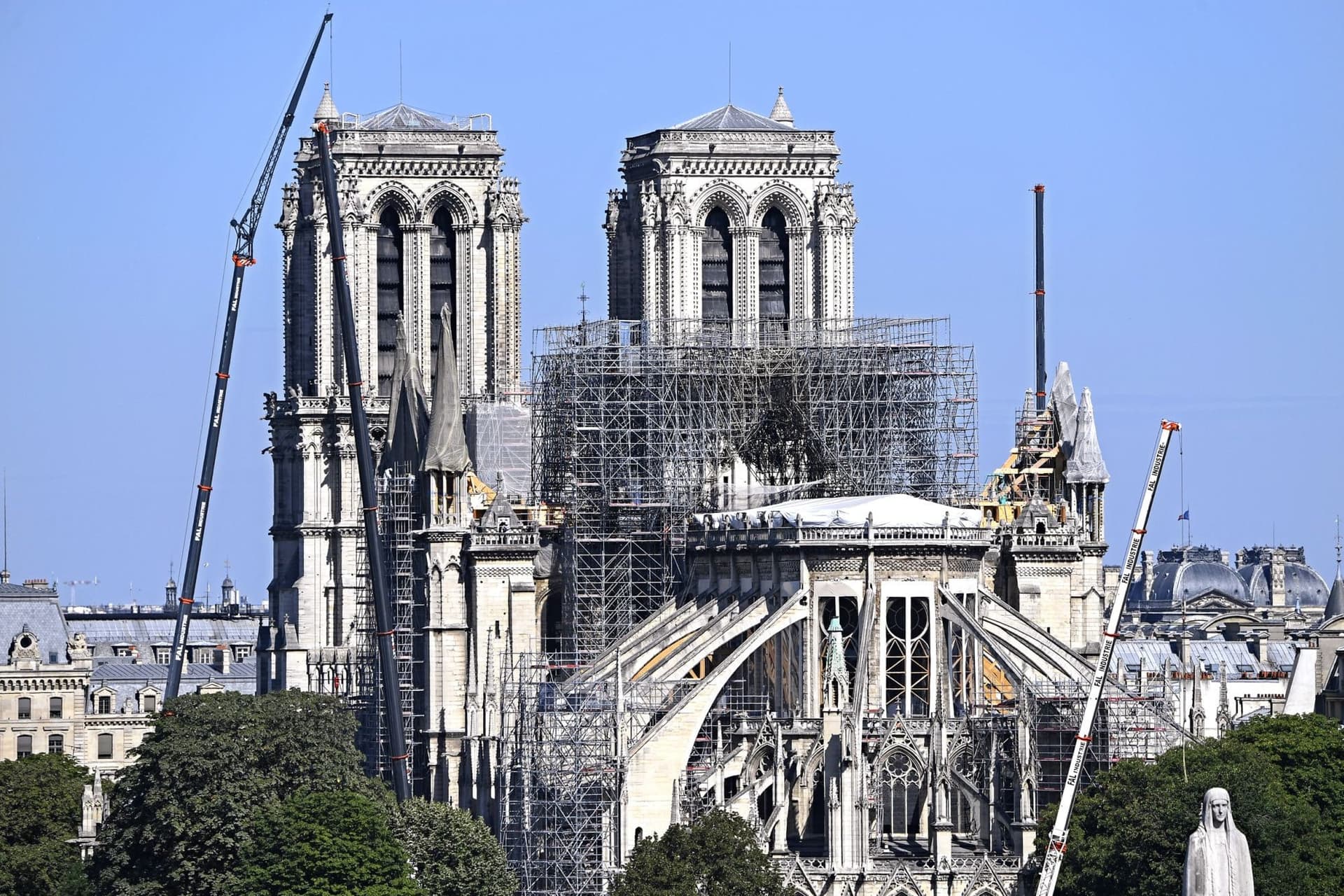 Notre-Dame-tűz: adókedvezményt kap, aki támogatja a helyreállítást