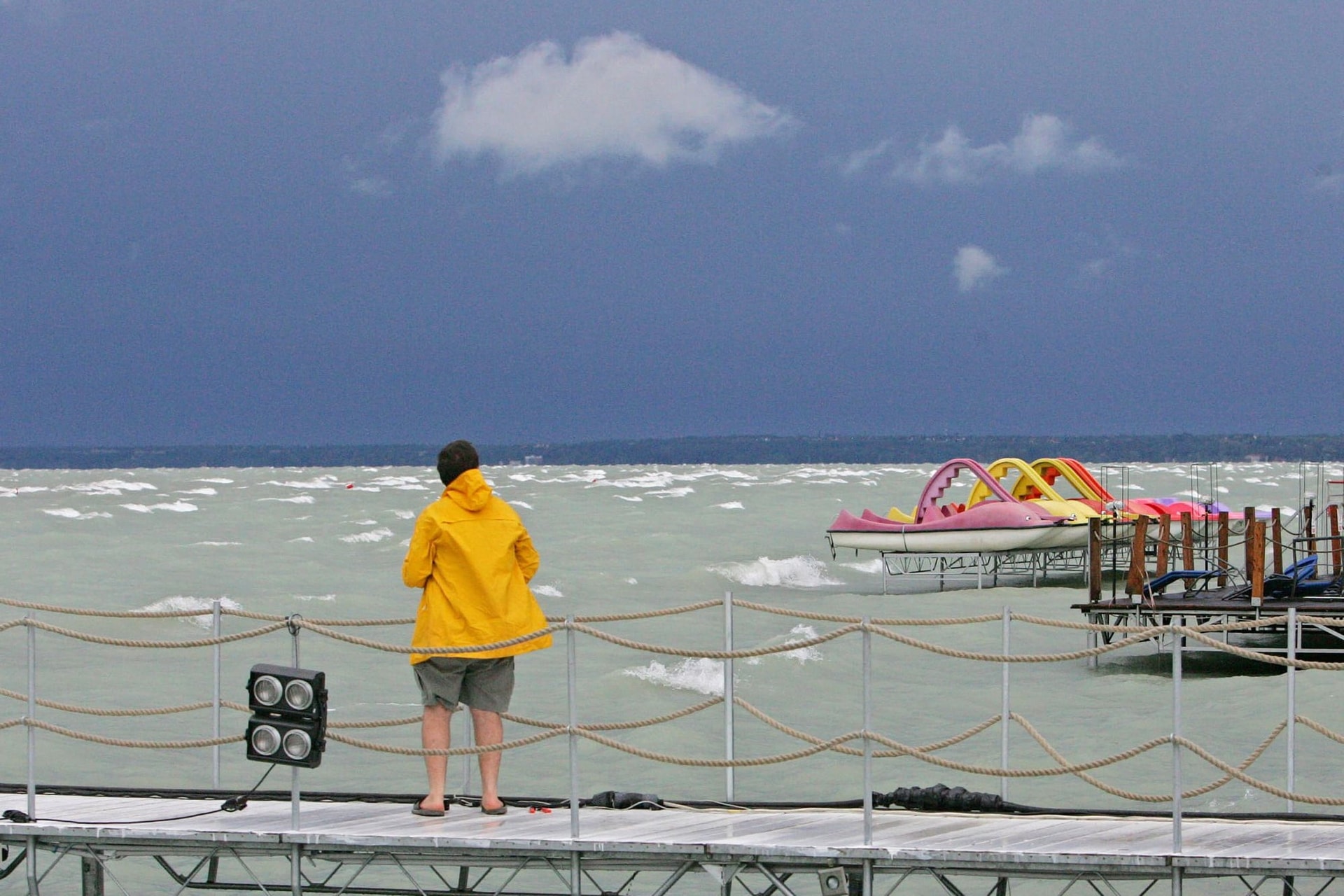 Érdemes lesz figyelni a viharjelzést a Balatonnál