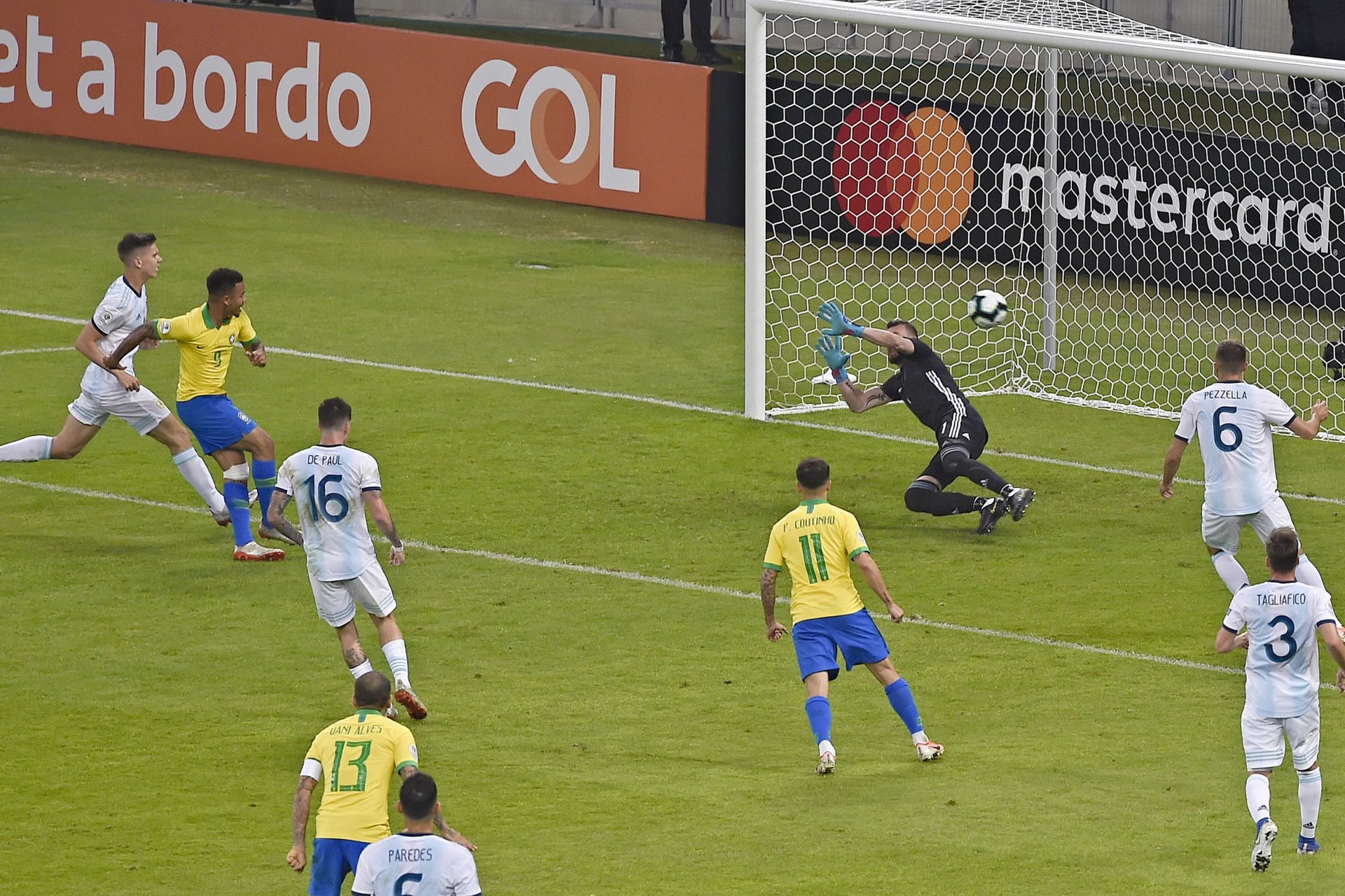 Messi mintha el lenne átkozva Alisson és a brazilok ellen