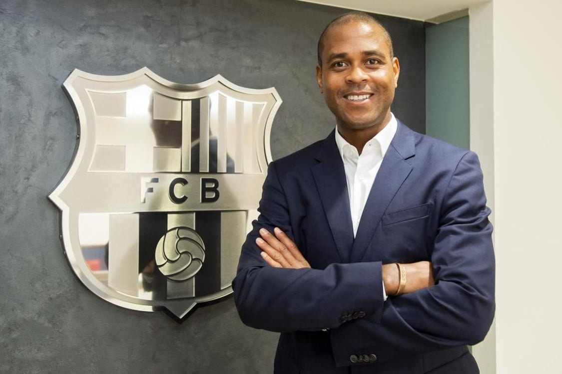 Patrick Kluivert visszatér a Barcelonához