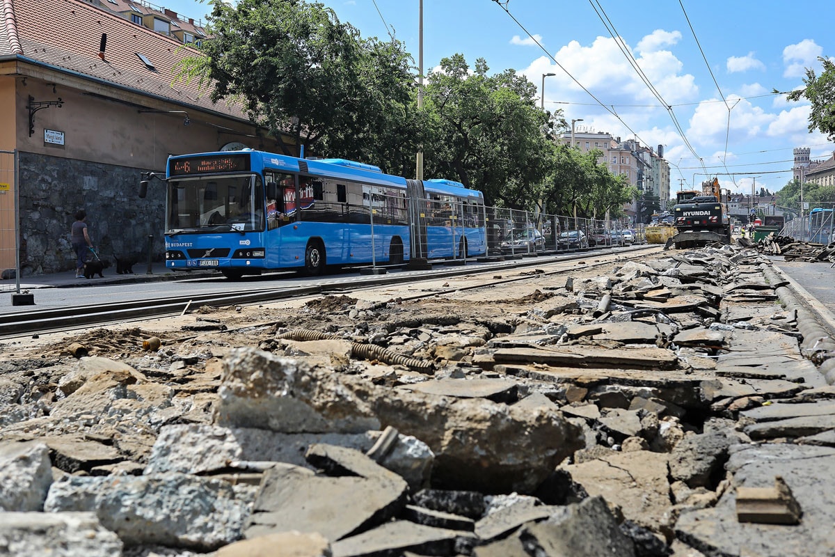 A Margit körút nyolcszáz méteres szakaszán újul meg a villamospálya