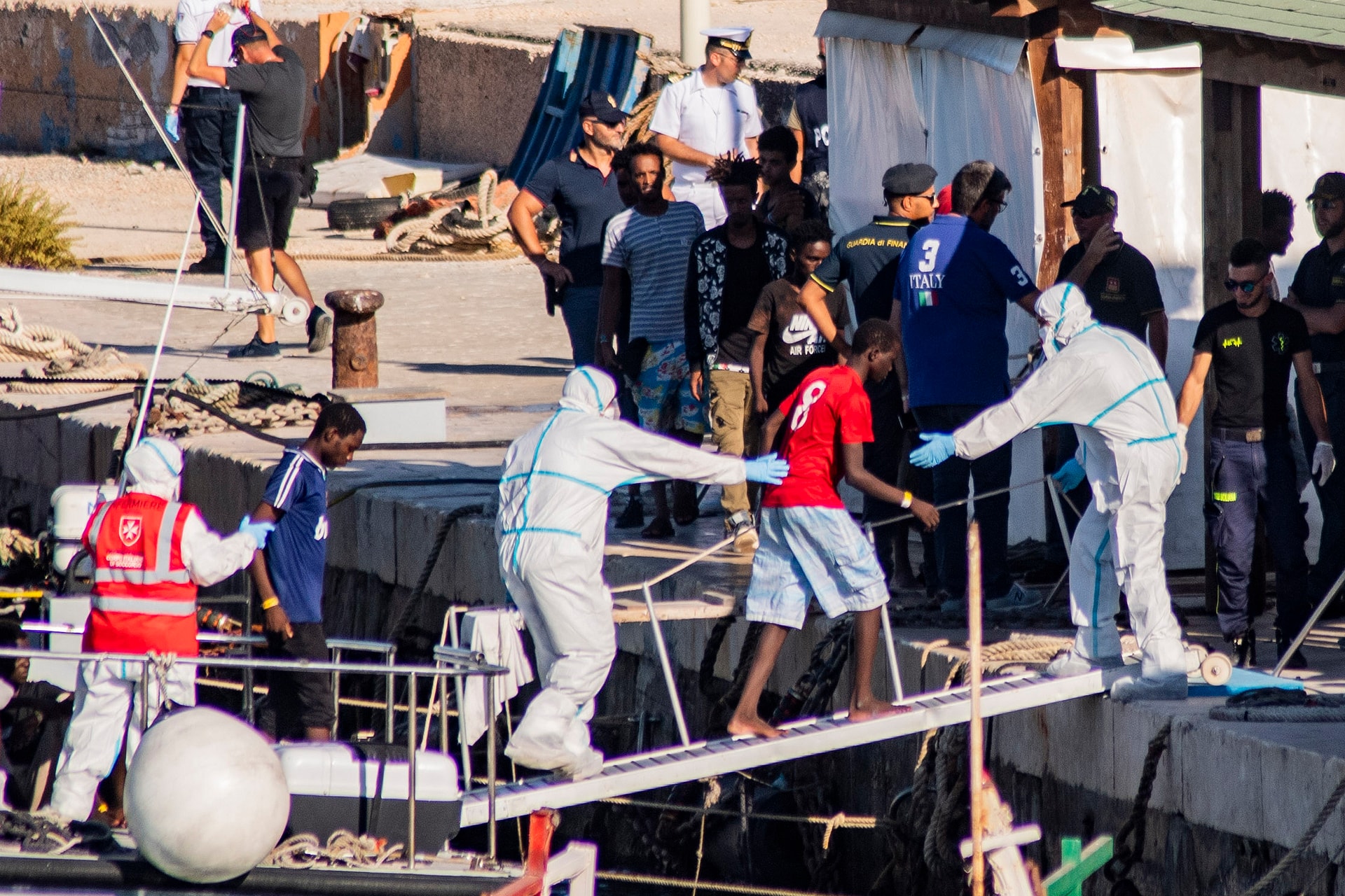 Róma módosíthatja a Salvini-féle migrációs törvényt