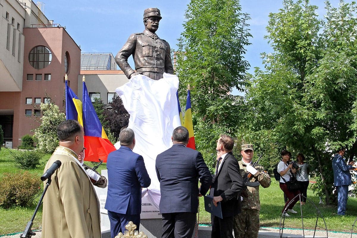 Román „szívesség” a magyaroknak
