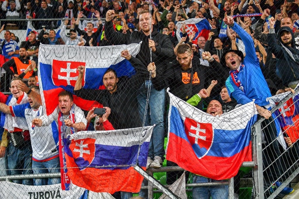 Az UEFA elfogadta a szlovákok fellebbezését, nem lesz zárt kapus meccsük