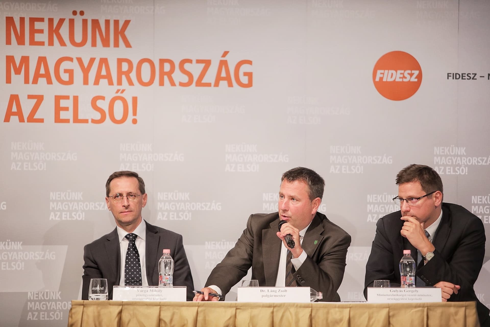 „Az ellenzék nem a közösségeket szolgálná, 2022-re készül”