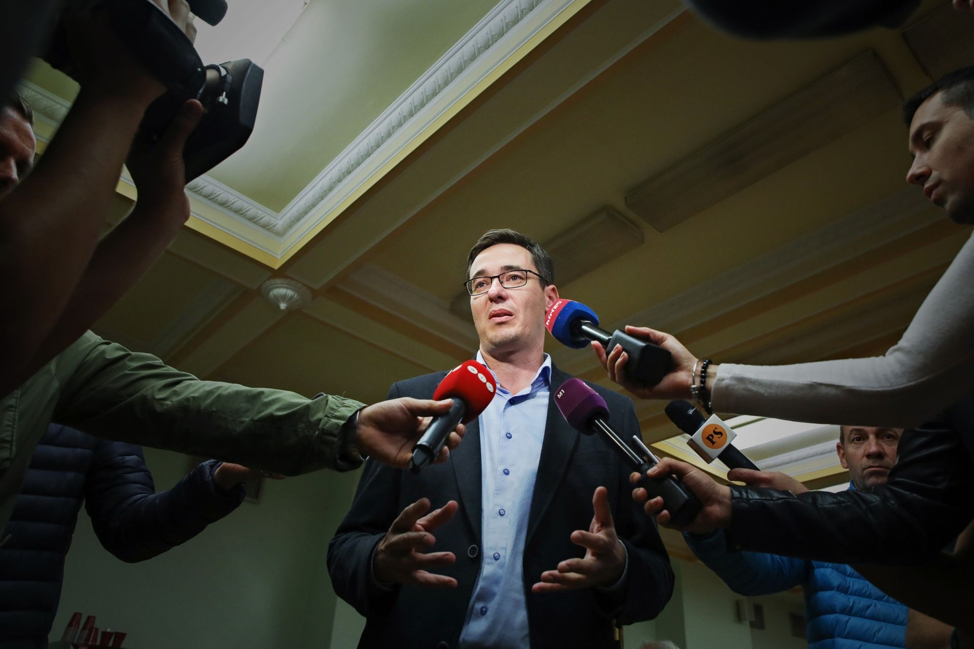 Tovább dagad az ellenzéki korrupciós botrány