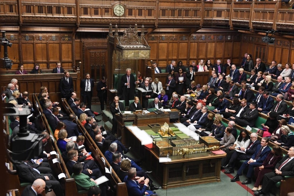 December 17-én ül össze az új brit parlament