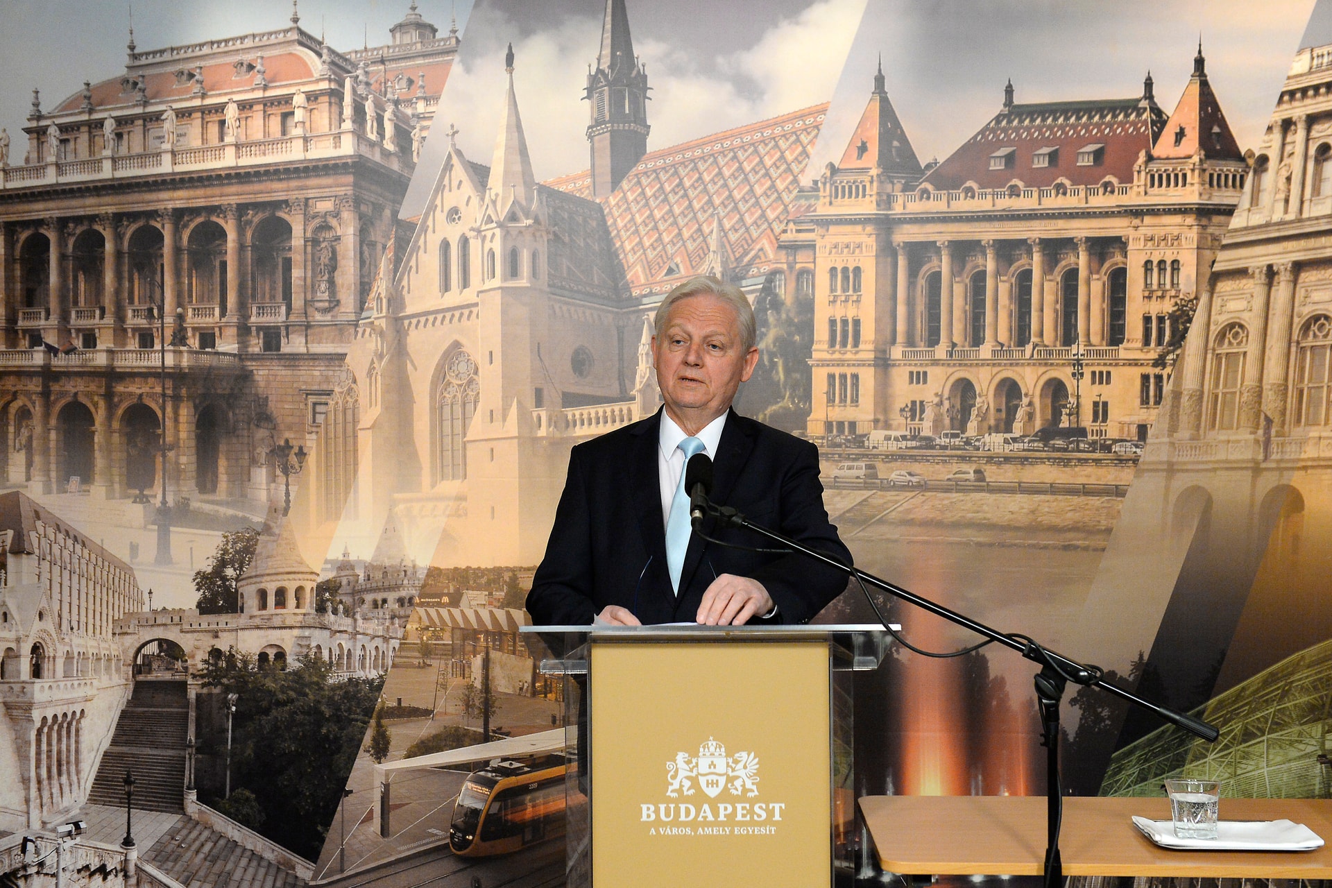 Tarlós István: A választás tétje, hogy határozott kezekben marad-e a főváros