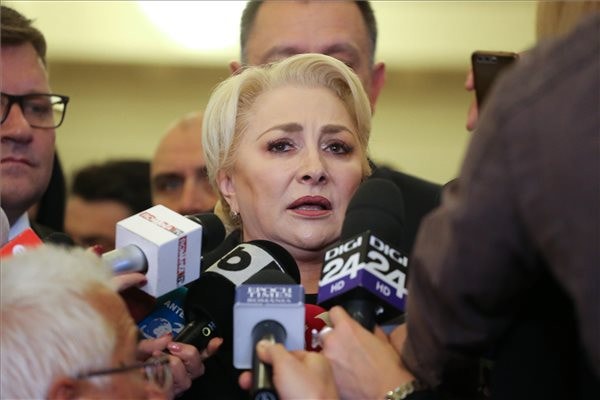 Megbukott a román kormány