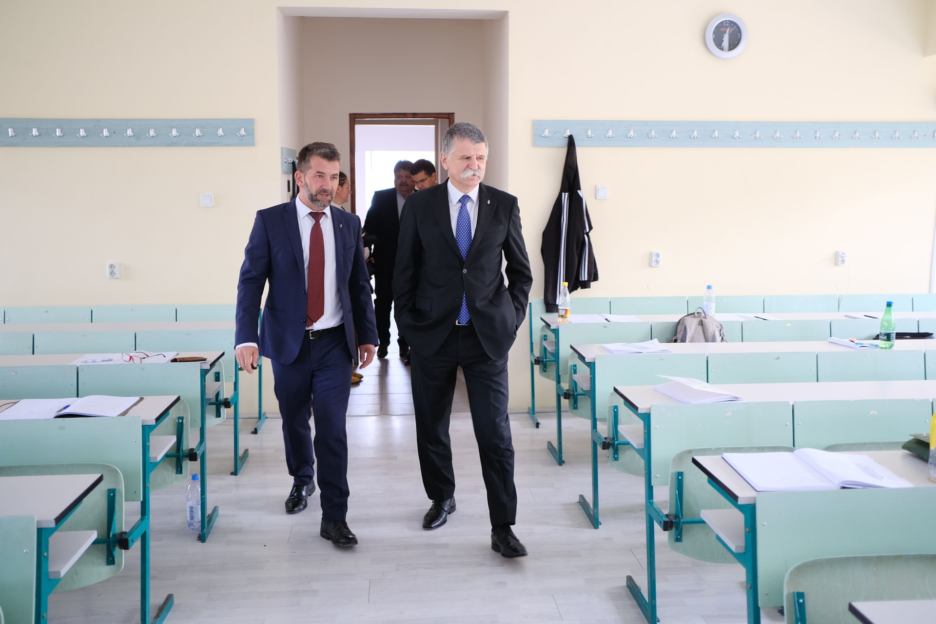 Kövér: Székelyföldnek történelmi kárpótlás jár Budapestről és Bukarestből is