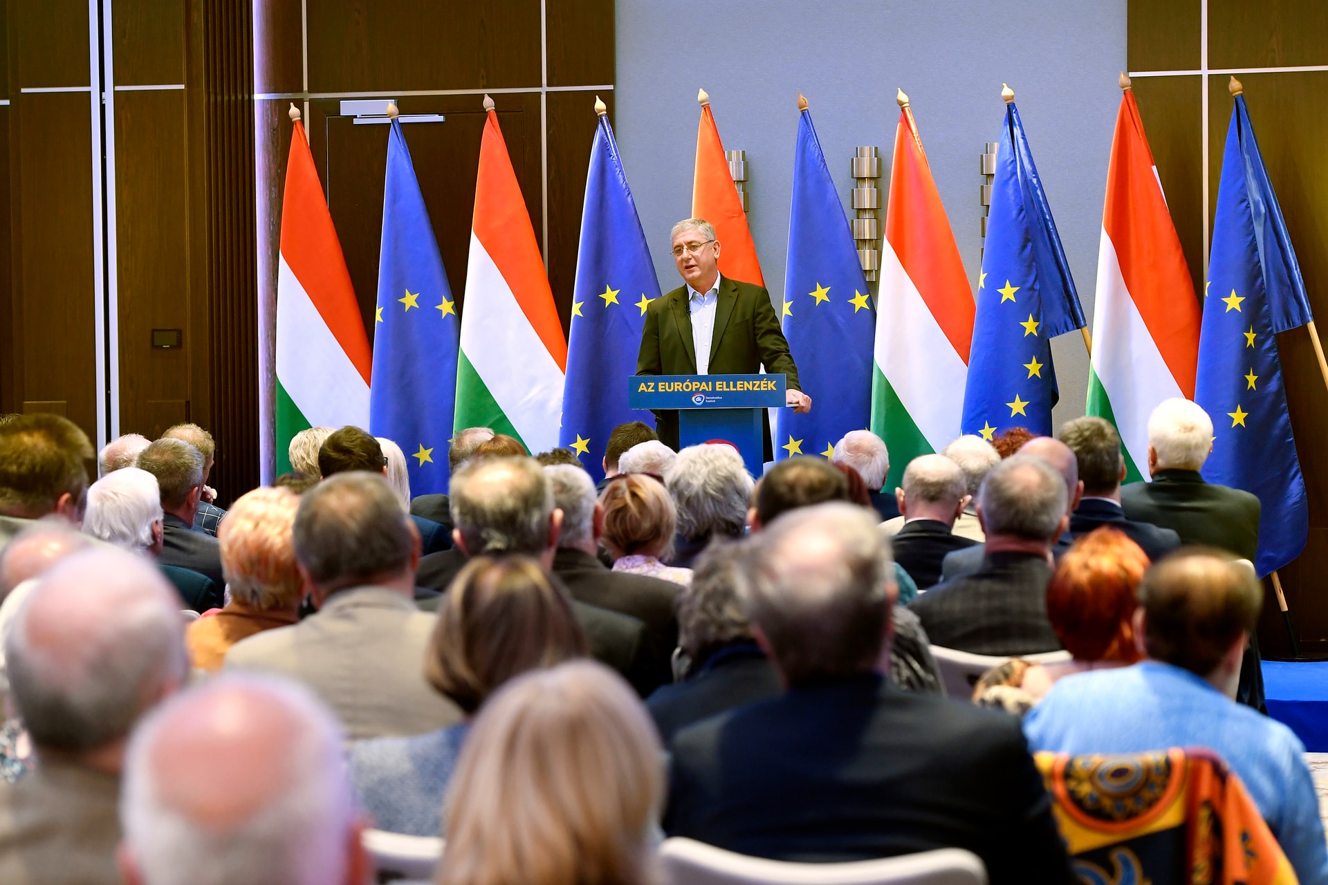 „Az a Gyurcsány beszél becsületről, aki minden idők legkorruptabb kormányzását követte el?”