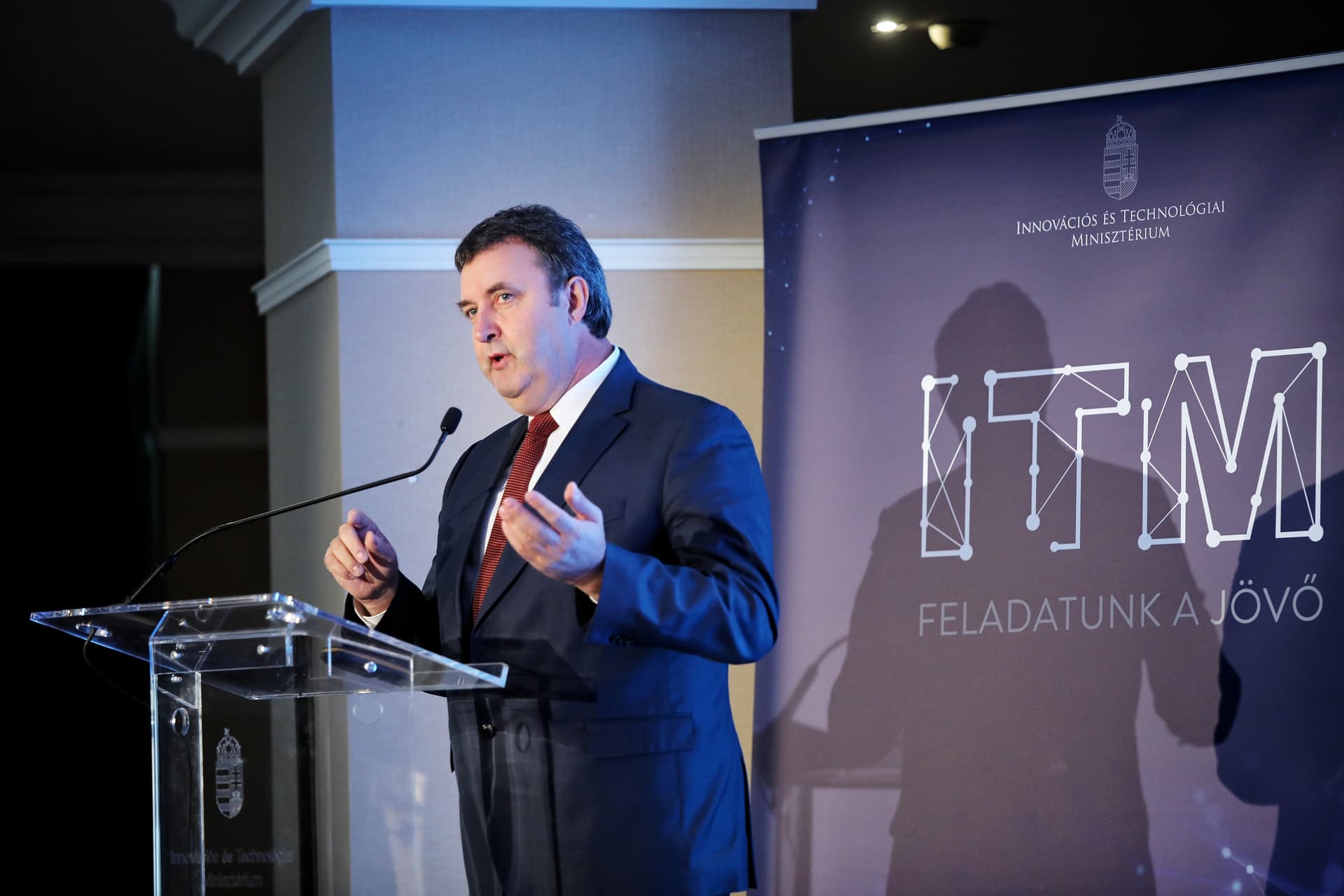 Palkovics László: Nemzetközi piacra segítjük a magyar kis- és középvállalkozásokat