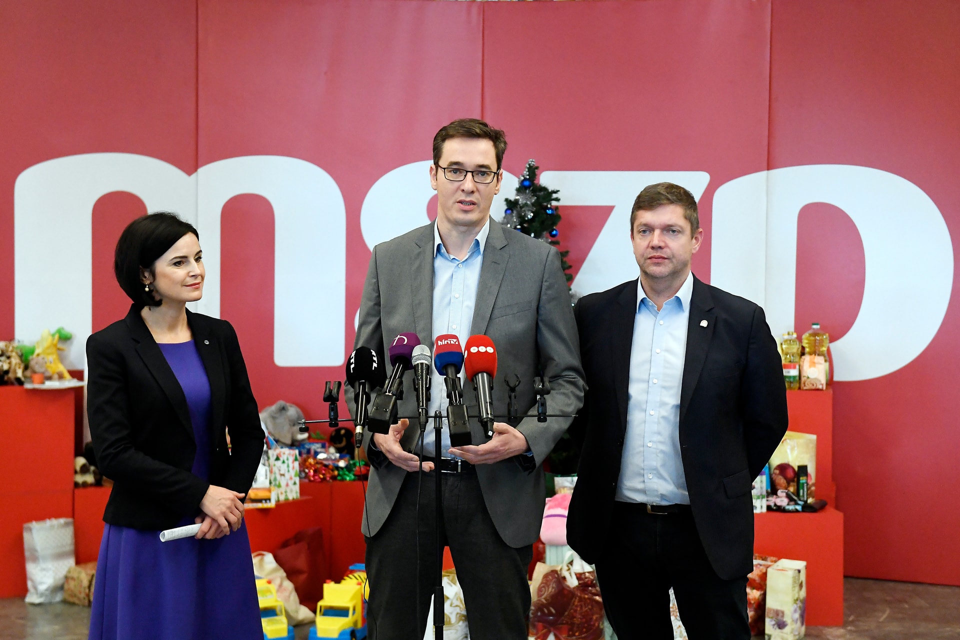 Parlamenten kívüli politizálást hirdetett az MSZP