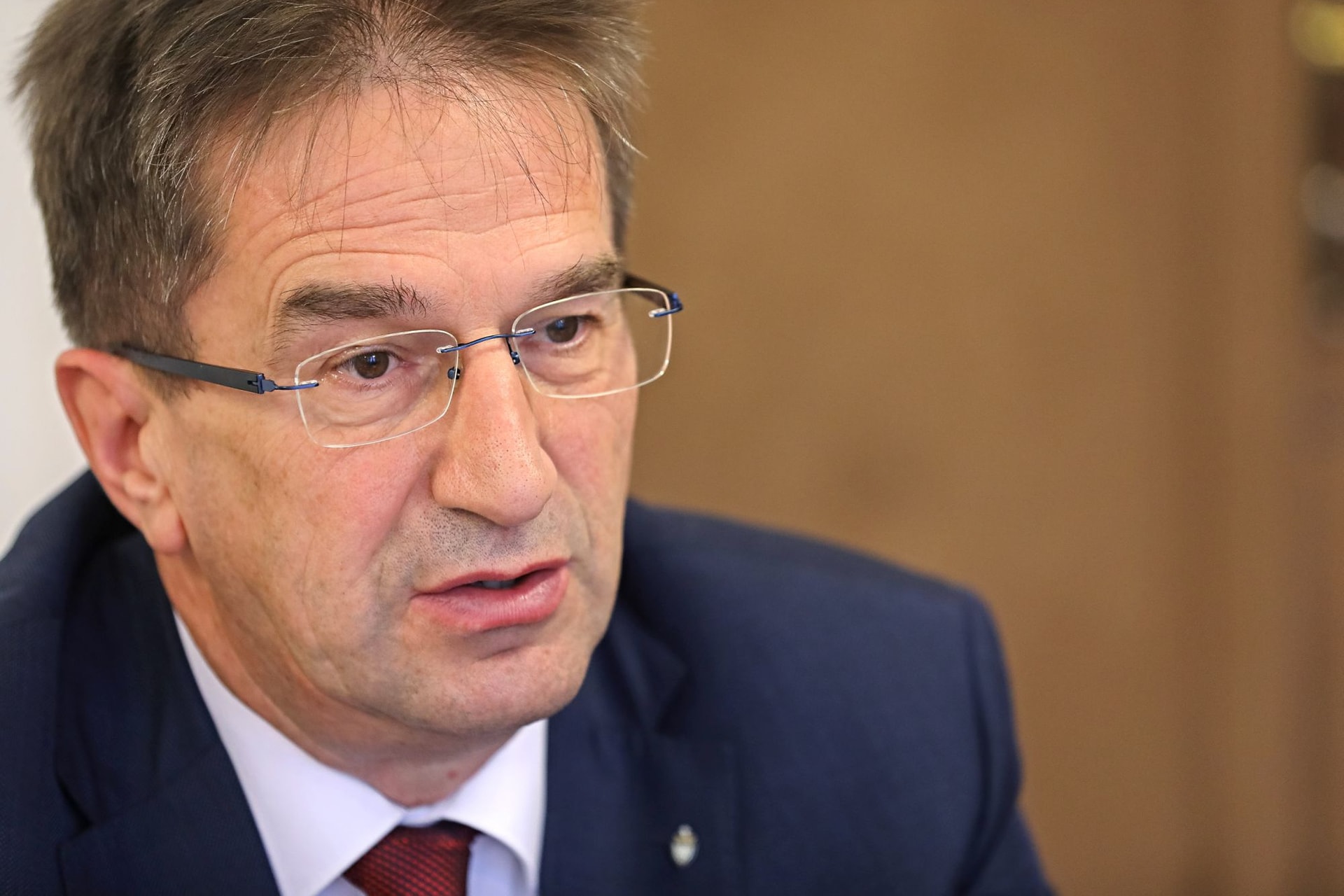 Völner Pál: Nem engedünk a zsarolásnak