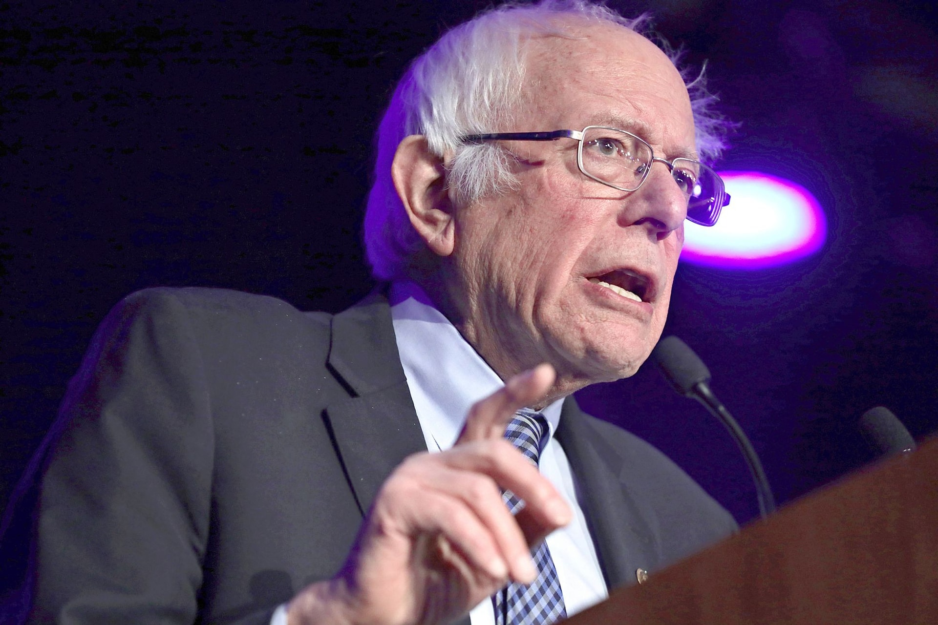 Hatalmas előnyre tehet szert Bernie Sanders, ha megnyeri a kaliforniai és texasi demokrata előválasztást is