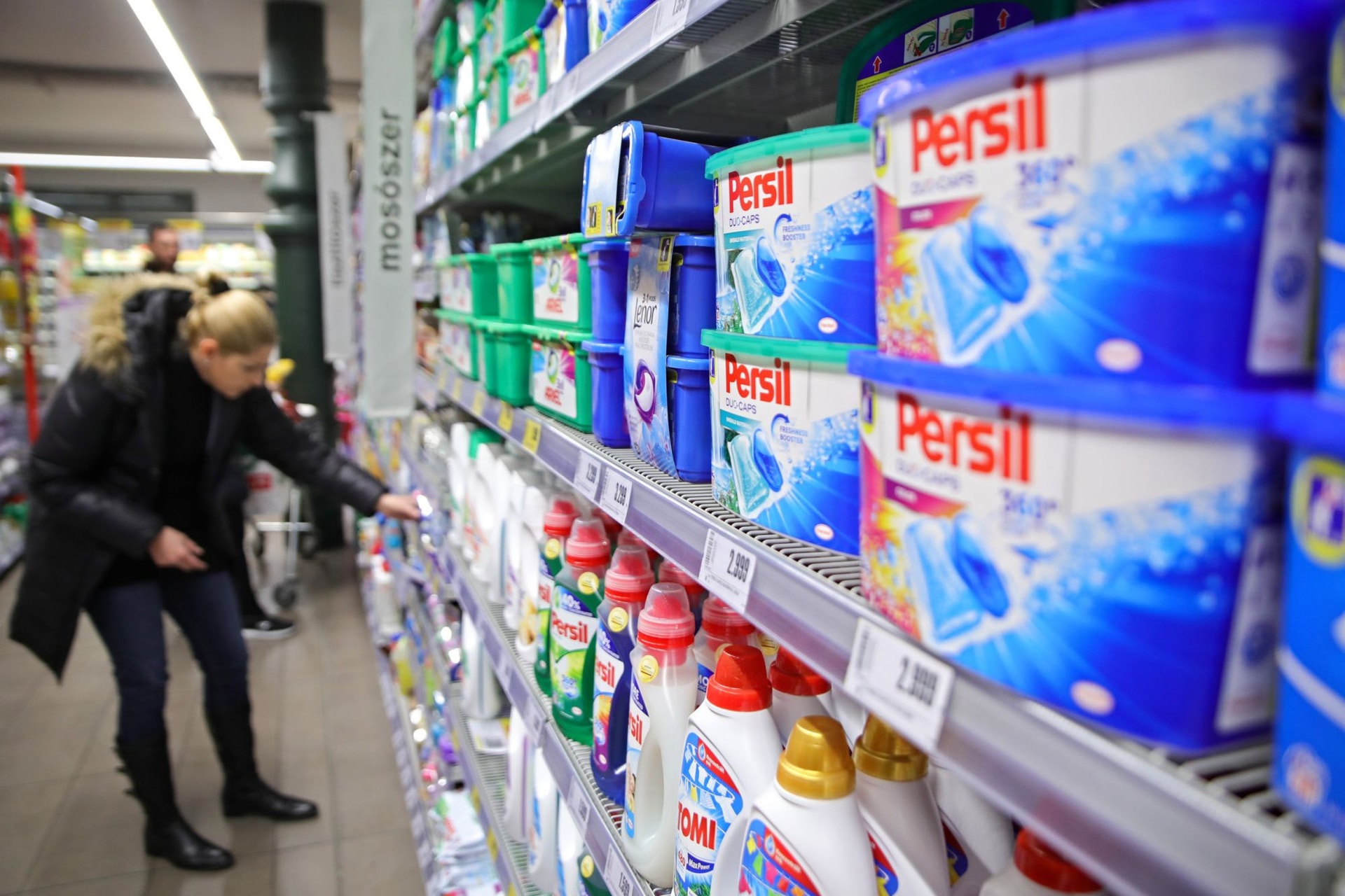 Az árvíz miatt átmenetileg lassult a kiskereskedelmi forgalom