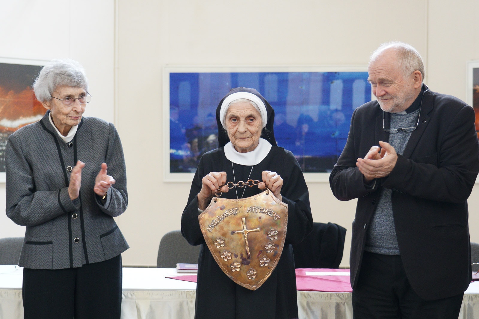 Imre Margit Ágota görögkatolikus szerzetes kapta az idei Hit pajzsa díjat