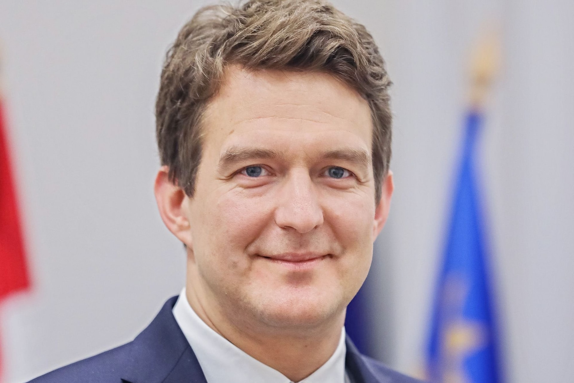 „A cél, hogy minél több vállalkozás tudjon minél több magyar munkavállalónak munkát adni”