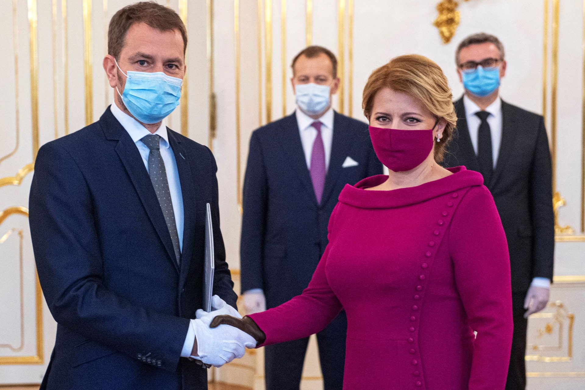 „Nem csak hatalom, de felelősség is” – Zuzana Caputová kinevezte Igor Matovic kormányának tagjait