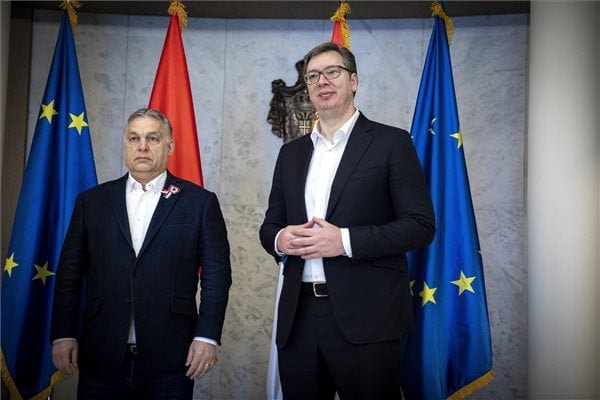Orbán Viktor Belgrádba utazott