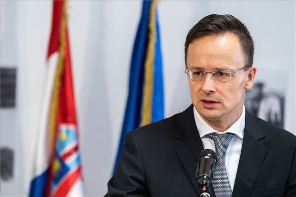 Szijjártó: Több magyar is elhagyhatta a karantént külföldön