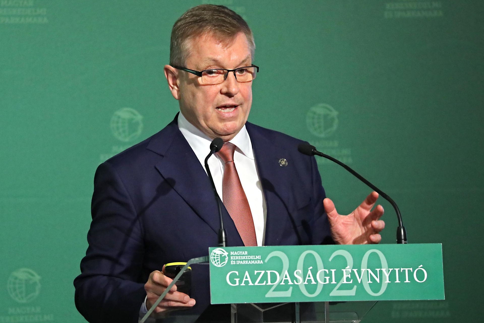 Matolcsy: Senki sem fogja megnyerni a hidegháború 2.0-t