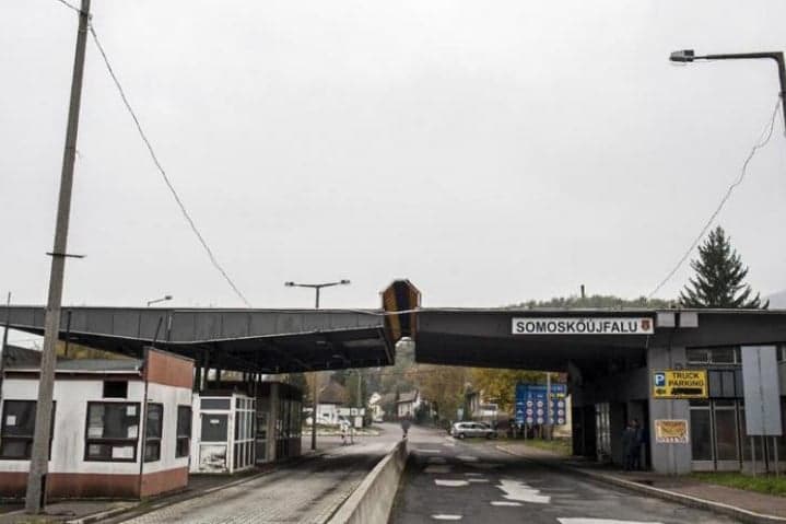 Szlovákia visszaállítja a határellenőrzést a közúti határokon
