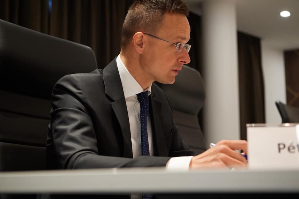Szijjártó: A V4-ek jól szerepelnek a világjárvány kezelésében