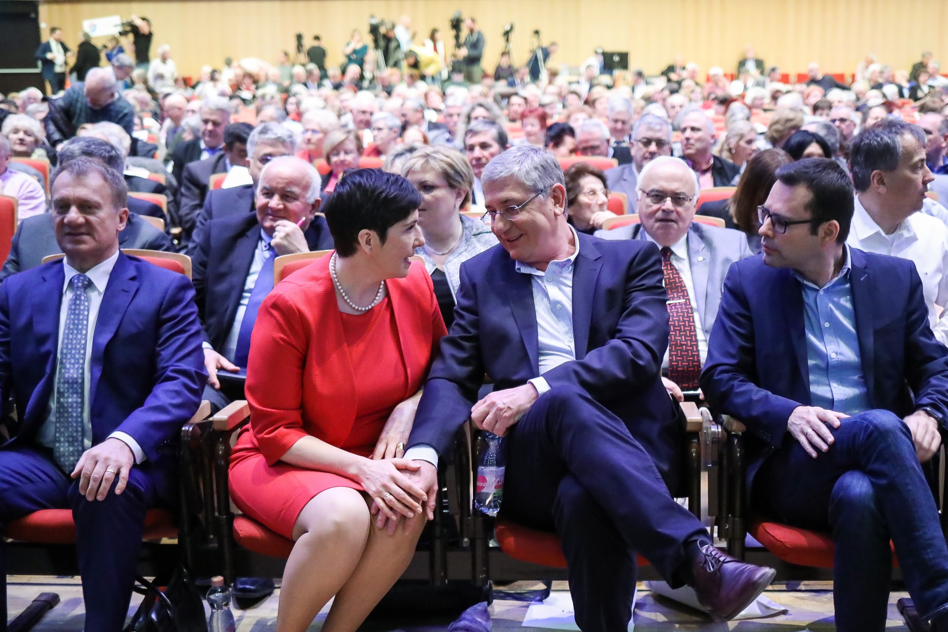 Rétvári: A DK-sok szolgalelkűen visszhangozzák a Soros-szervezet vádjait