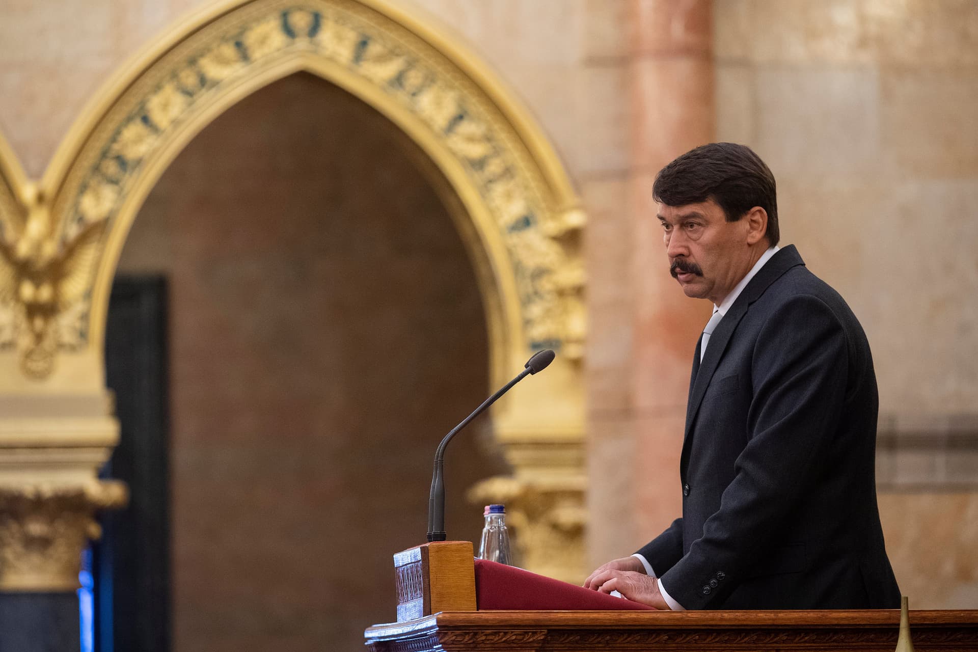 Áder János kihirdette a költségvetés megalapozásáról szóló törvényt