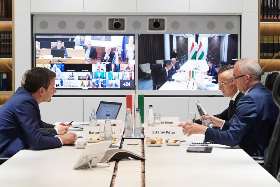 Az új világrendben fontos a keleti partnerség