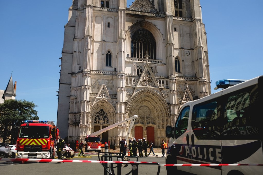 Szabadon engedték a nantes-i tűzesettel kapcsolatban őrizetbe vett férfit