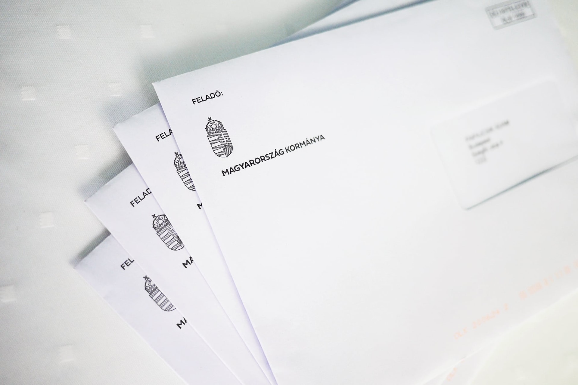 Konszenzust teremt és legitimációt ad a kormánynak a nemzeti konzultáció