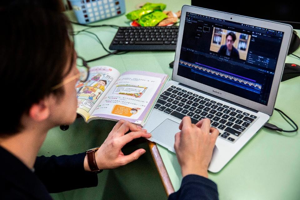 Hazaküldik a diákokat az online oktatást végző amerikai egyetemekről