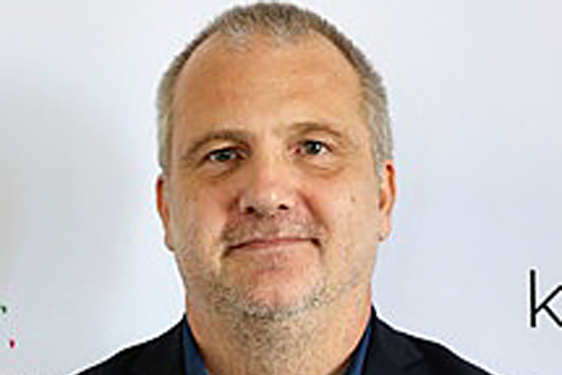 Tipikus román kettős mérce
