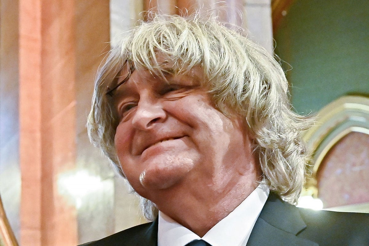 „Egyszerűen csak örömmel”